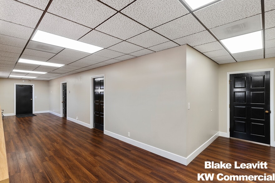 More Photos Of 510 S 9th St, Las Vegas Office For Sale
