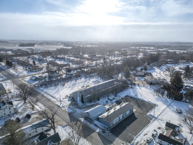 More Photos Of 1004 5th Ave, Charles City Specialty For Sale