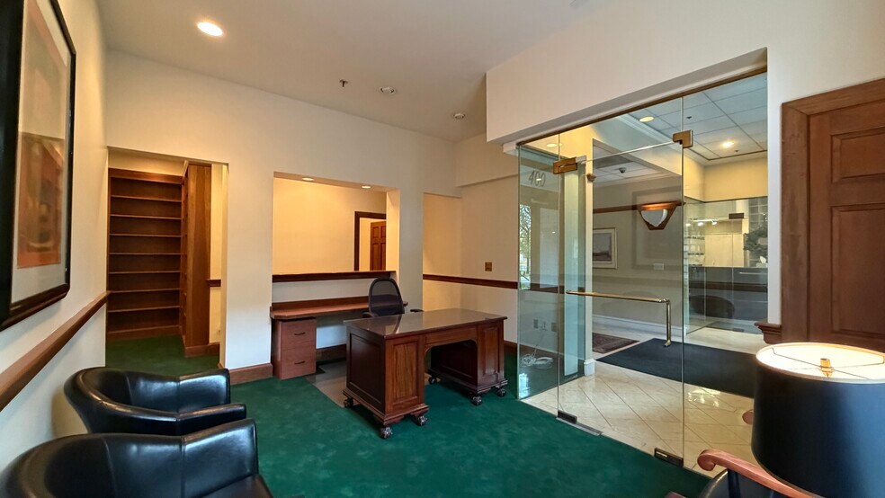 More Photos Of 400 Commonwealth Ave, Boston Medical For Lease