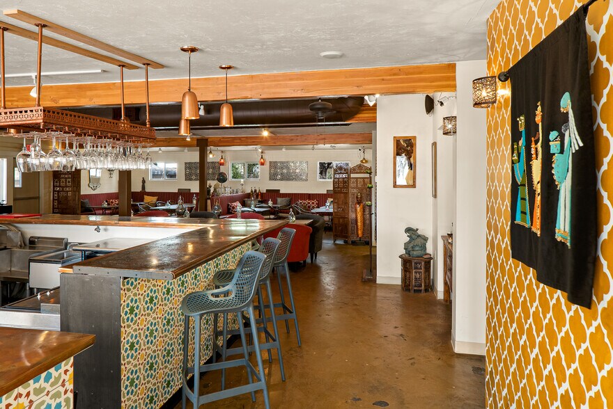 More Photos Of 102 E Pima St, Cottonwood Restaurant For Sale