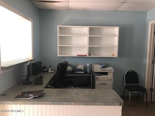 More Photos Of 1468 W Corbett Ave, Swansboro Office For Sale