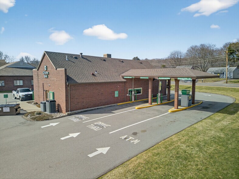 More Photos Of 444 Foxon Rd, East Haven Office For Sale