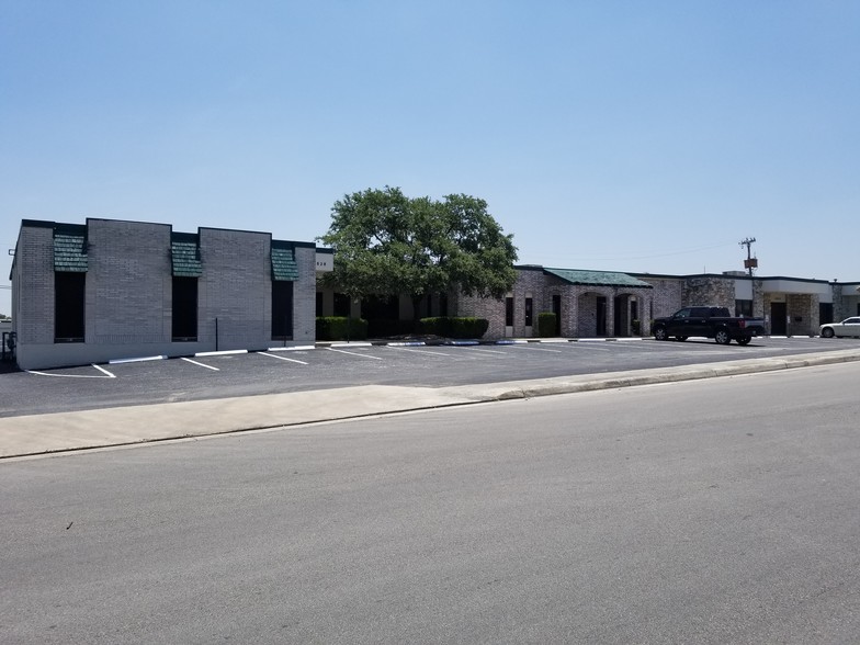 Primary Photo Of 10818 Gulfdale St, San Antonio Warehouse For Lease