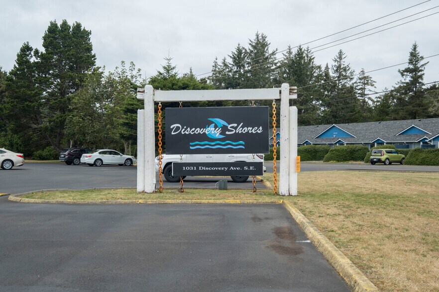 More Photos Of 1031 Discovery Ave SE, Ocean Shores Apartments For Sale