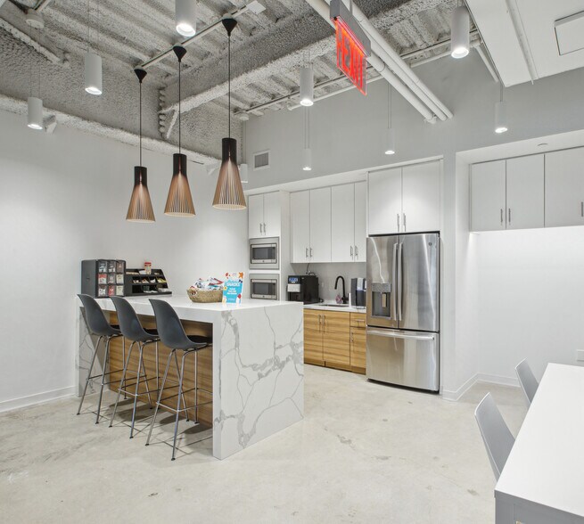 More Photos Of 650 Fifth Ave, New York Office For Lease
