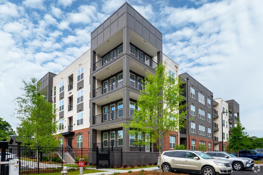 More Photos Of 3558 Elm St, Atlanta Apartments For Lease