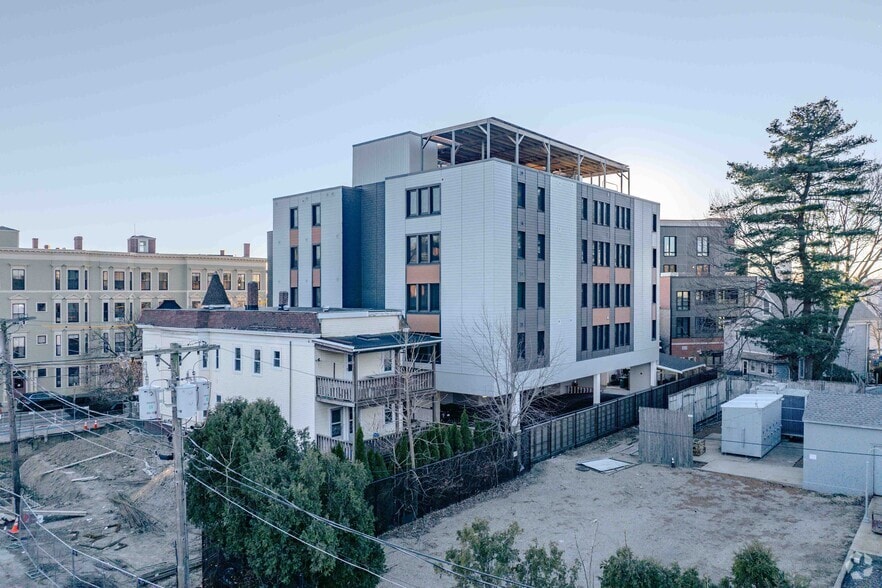 More Photos Of 71 Bow St, Somerville Apartments For Sale