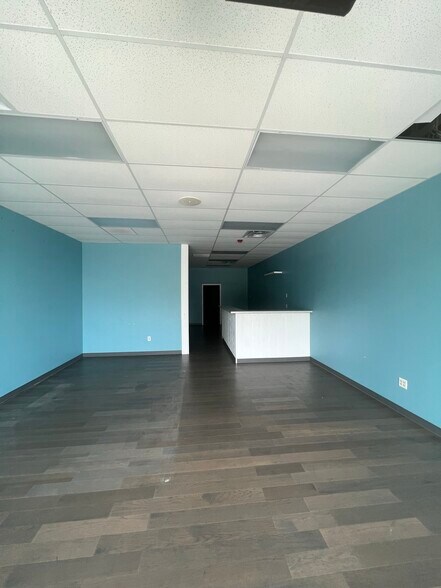 More Photos Of 1616 St. Joe Center Rd, Fort Wayne Unknown For Lease