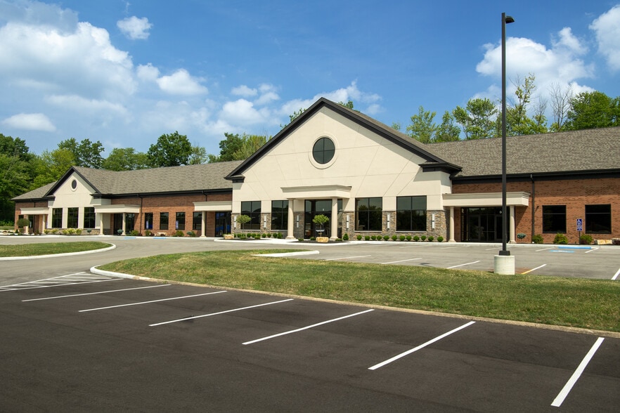 Primary Photo Of 8075 Town Centre Dr, Broadview Heights Flex For Lease