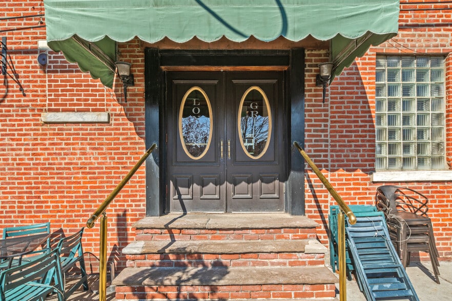 More Photos Of 2301 Fairmount Ave, Philadelphia Restaurant For Lease