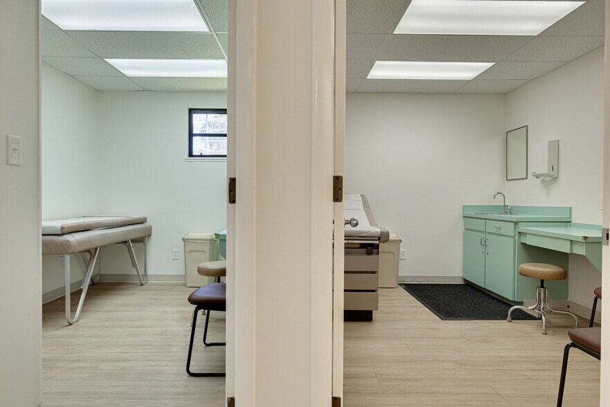 More Photos Of 1105 S Fort Harrison Ave, Clearwater Medical For Lease