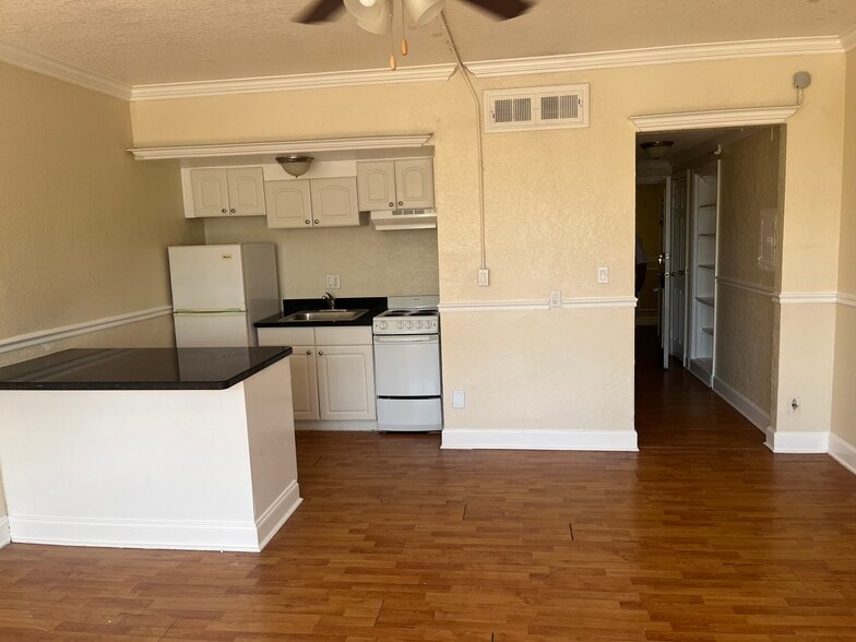 More Photos Of , Jacksonville Multifamily For Sale