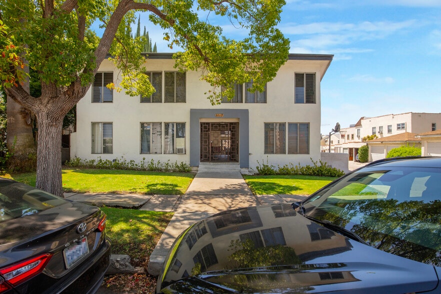 More Photos Of 1117 S Spaulding Ave, Los Angeles Apartments For Sale