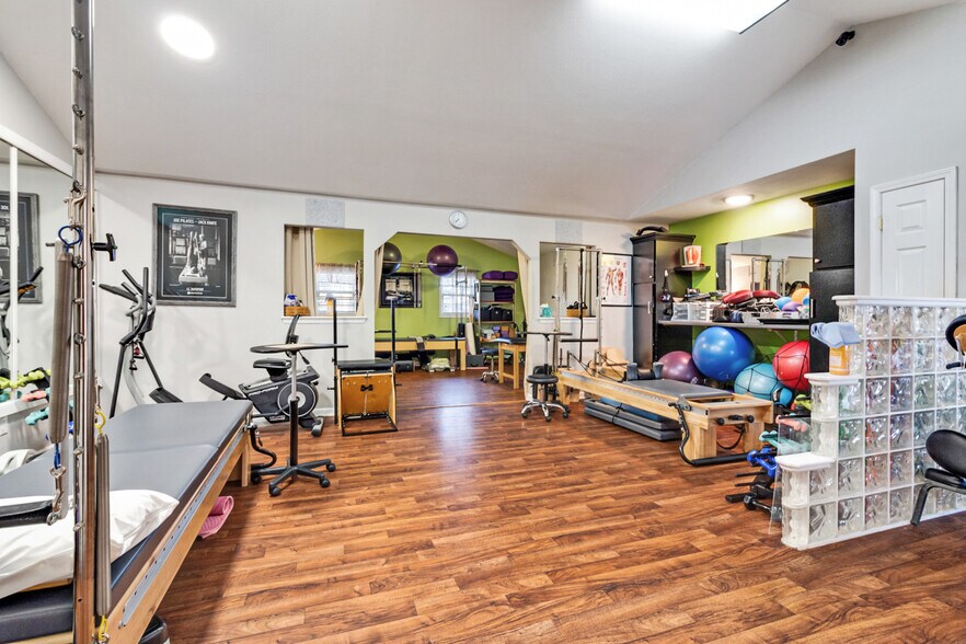 More Photos Of 129 Walker Hill, Crossville Freestanding For Sale