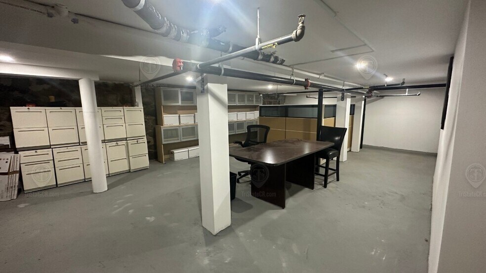 More Photos Of 94-01-94-03 101st Ave, Ozone Park Apartments For Lease