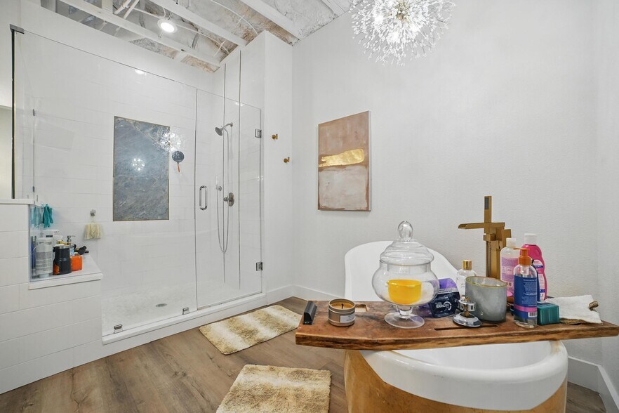 More Photos Of 10941 State Highway 78, Lavon Office For Sale