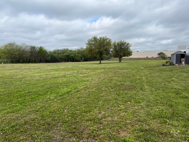 More Photos Of 1521 A St. A Street, Floresville Land For Sale