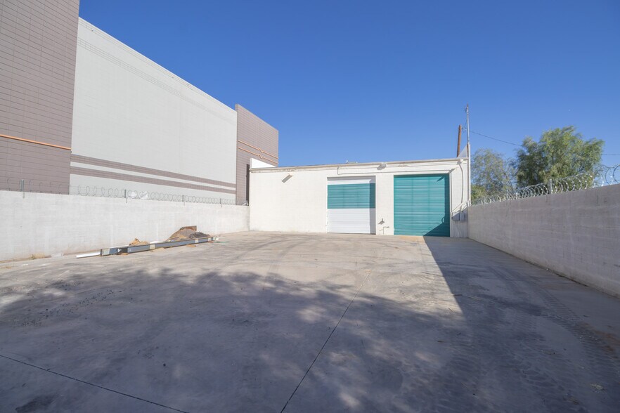 More Photos Of 1532 E Indianola Ave, Phoenix Service For Sale