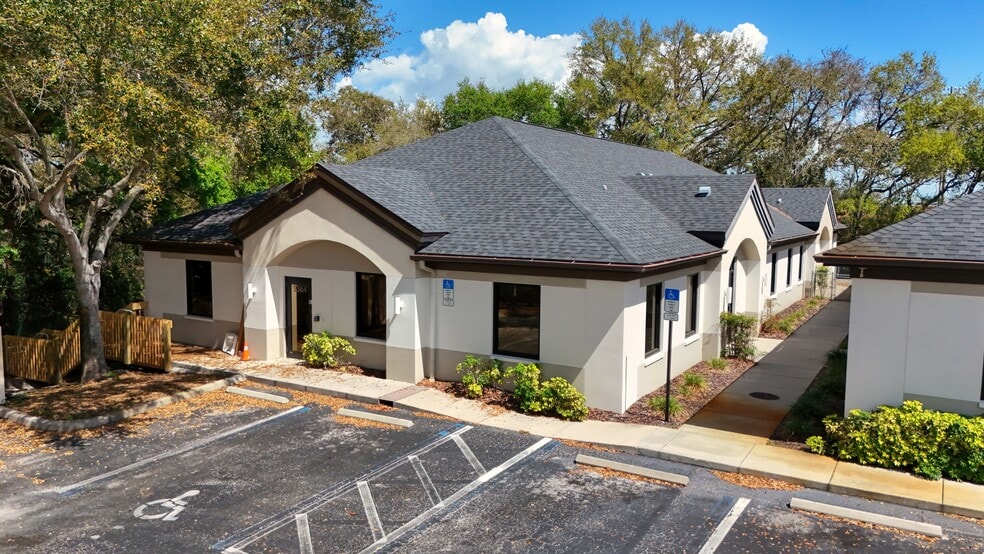 Primary Photo Of 2364 Drew St, Clearwater Medical For Lease