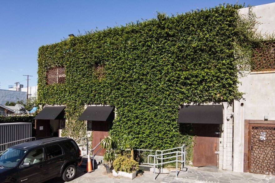Primary Photo Of 13449-13453 Beach Ave, Marina del Rey Warehouse For Lease