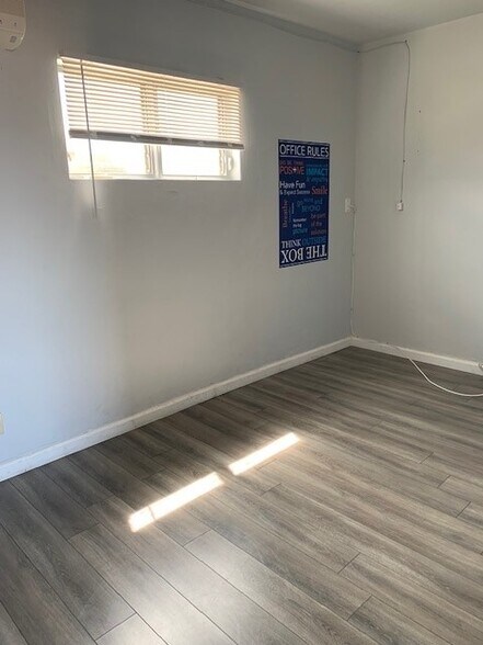 More Photos Of 5733 Hollister Ave, Goleta Storefront Retail Office For Lease