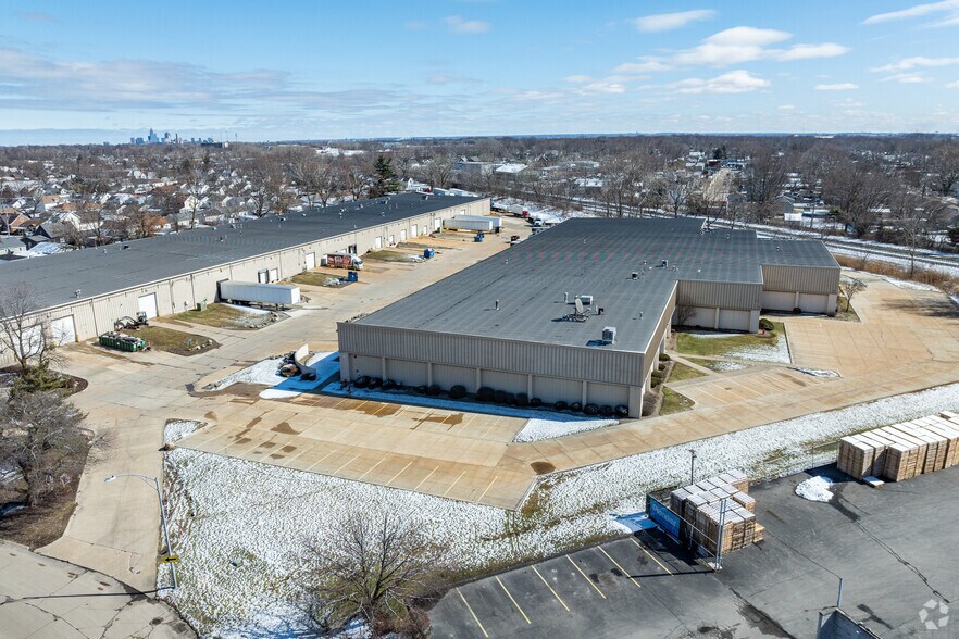 More Photos Of 4517-4521 Industrial Pky, Cleveland Warehouse For Lease