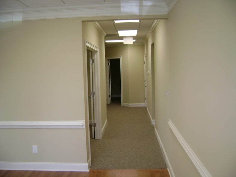 More Photos Of 3855 Shallowford Rd, Marietta Medical For Sale