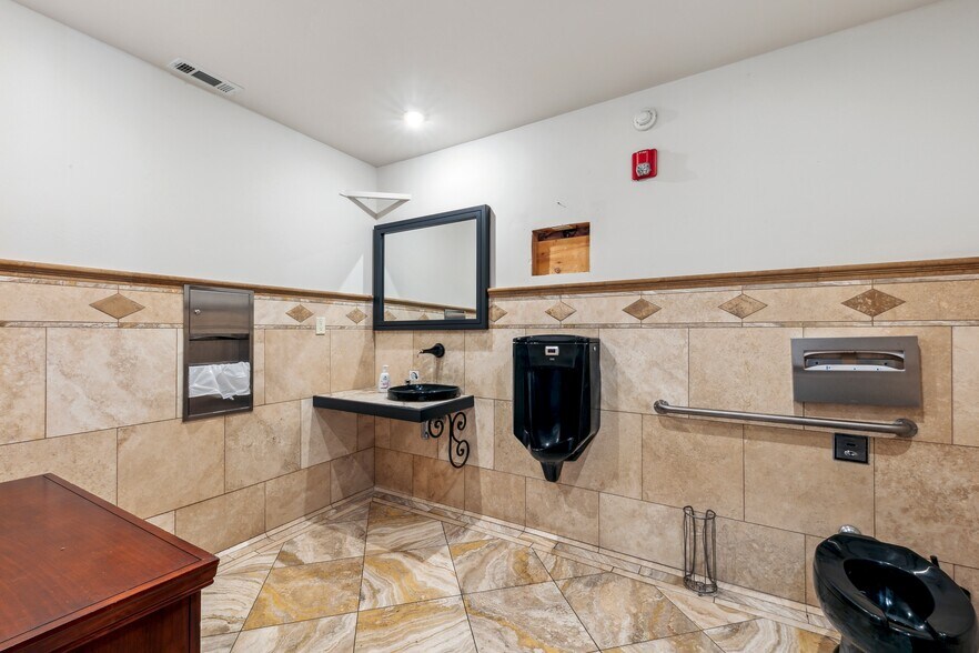 More Photos Of 2875 Larsen Dr, Camino Winery Vineyard For Sale