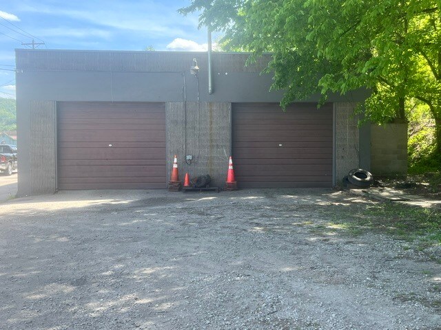 More Photos Of 8131 Maccorkle Ave, Charleston Auto Repair For Sale