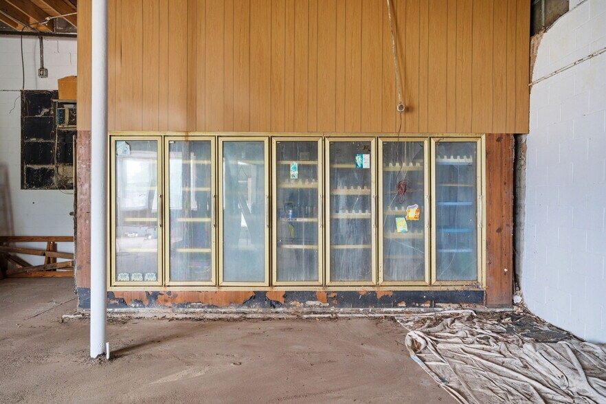 More Photos Of 414 S John St, Goldsboro General Retail For Sale