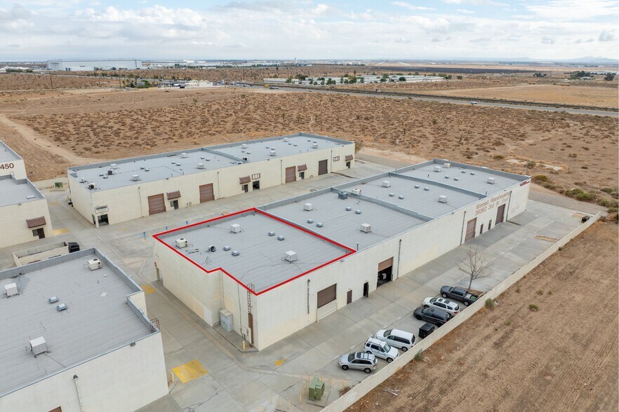 More Photos Of 39360 3rd St E, Palmdale Warehouse For Lease