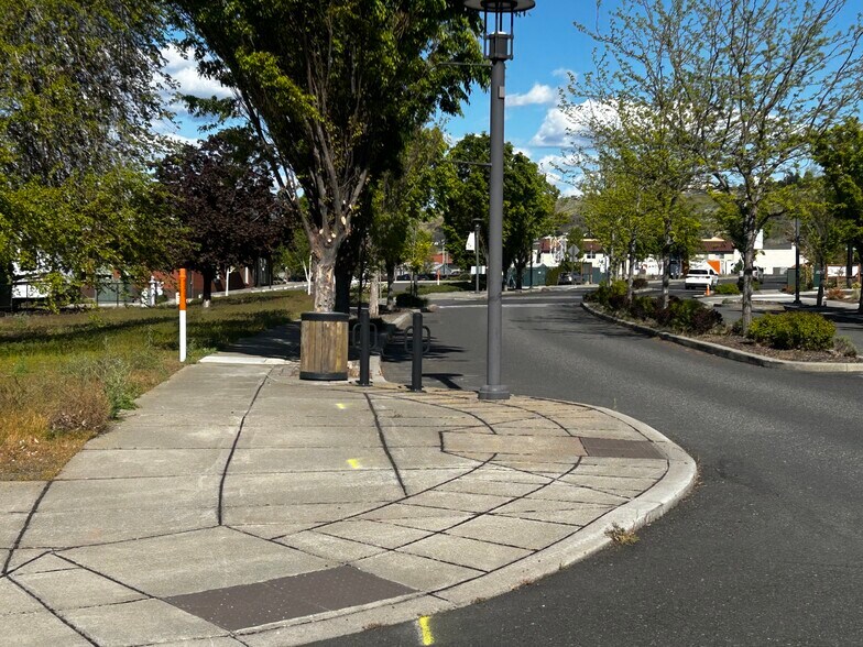 More Photos Of Lone Pine Blvd, The Dalles Land For Sale
