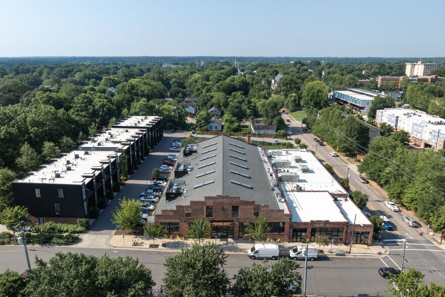 More Photos Of 500 E Davie St, Raleigh Restaurant For Lease