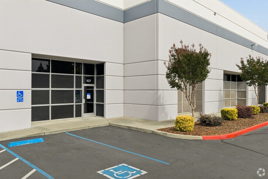 More Photos Of 925 National Dr, Sacramento Unknown For Lease