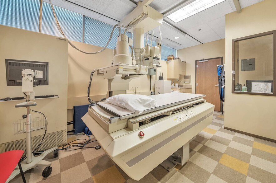 More Photos Of 3824 Northern Pike, Monroeville Medical For Sale