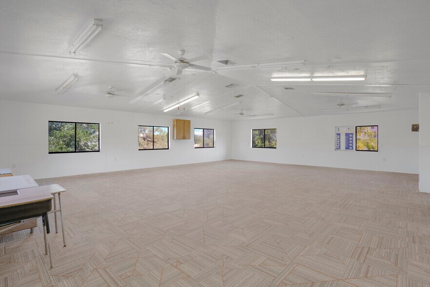 More Photos Of 140 Central St, Colorado City Office For Sale