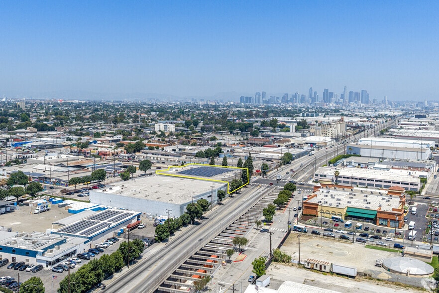 More Photos Of 5801 S Alameda St, Los Angeles Manufacturing For Sale