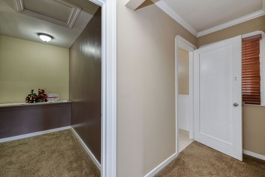 More Photos Of 21335 Consolation Rd, Volcano Storefront Retail Office For Sale