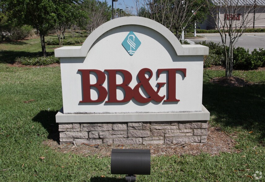 More Photos Of 11007 Arcade Pl, Bradenton Bank For Sale