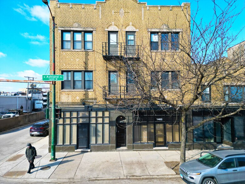 More Photos Of 1400-1402 N Ashland Ave, Chicago Storefront Retail Residential For Lease