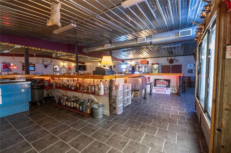 More Photos Of 233 Hwy 75, Sycamore Restaurant For Sale