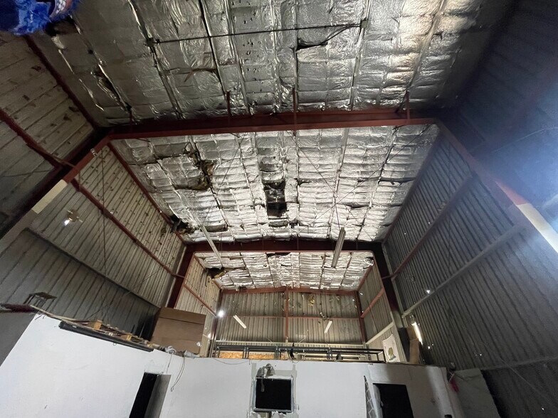 More Photos Of 45424 N Sierra Hwy, Lancaster Manufacturing For Sale