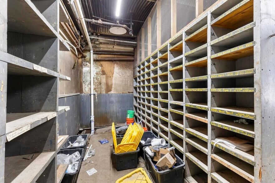 More Photos Of 244 Anaconda Rd, Butte Warehouse For Sale