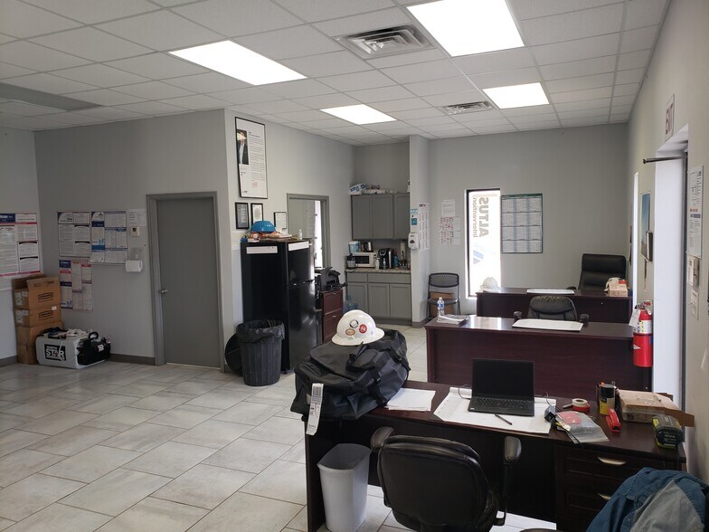 More Photos Of 4111 S County Road 1297, Odessa Warehouse For Lease