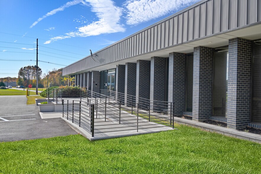 More Photos Of 200-230 Central Ave, Farmingdale Loft Creative Space For Sale