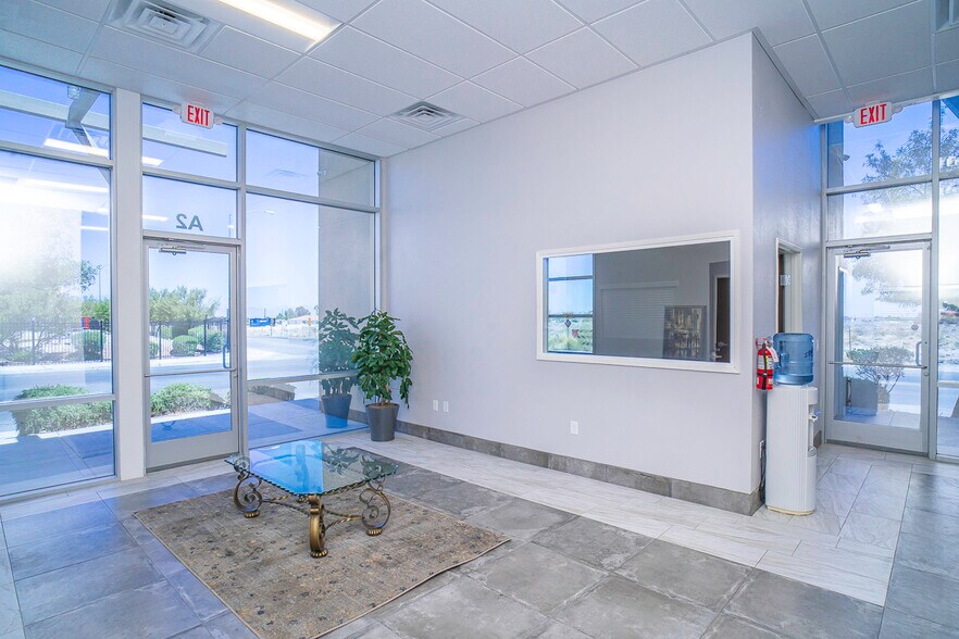 More Photos Of 6807 Ponderosa Way, Las Vegas Office For Lease