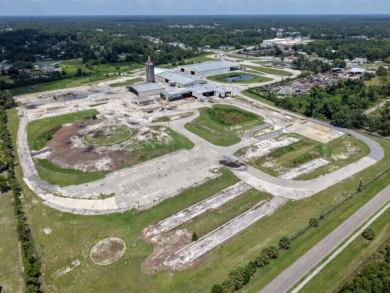 More Photos Of 1509 S Byron Butler Pky, Perry Manufacturing For Sale