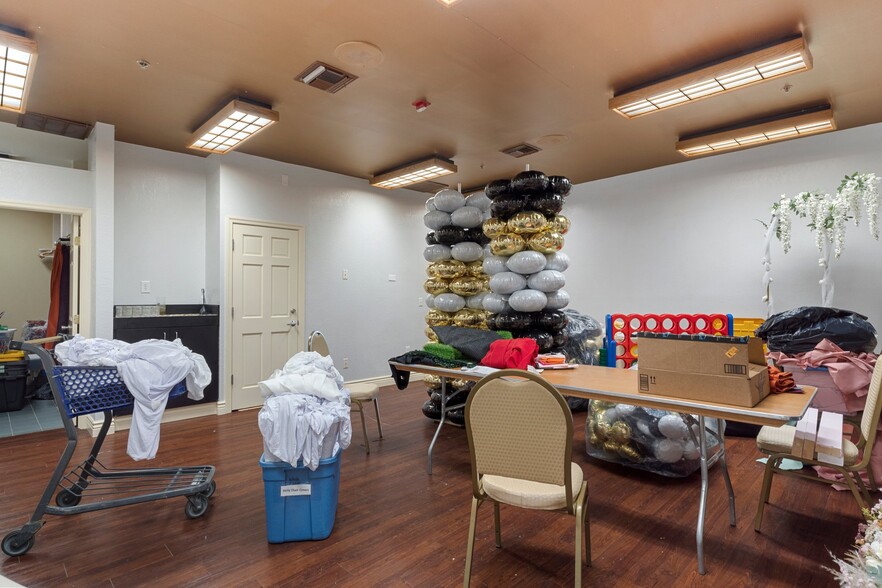 More Photos Of 4550 Golf Club Ln, Spring Hill Golf Course Driving Range For Sale