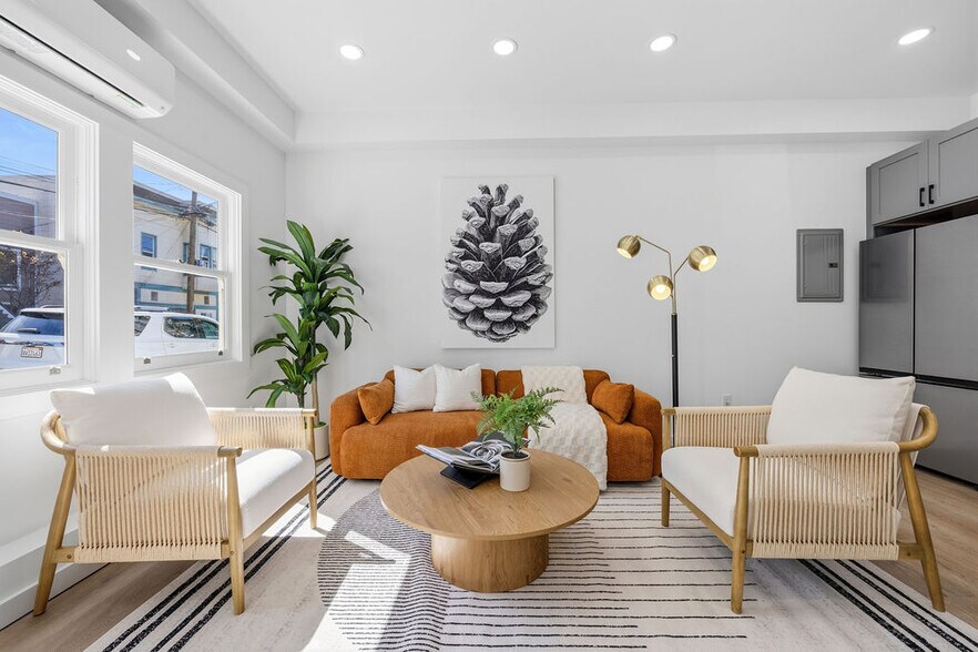 More Photos Of 2730 23rd St, San Francisco Showroom For Sale