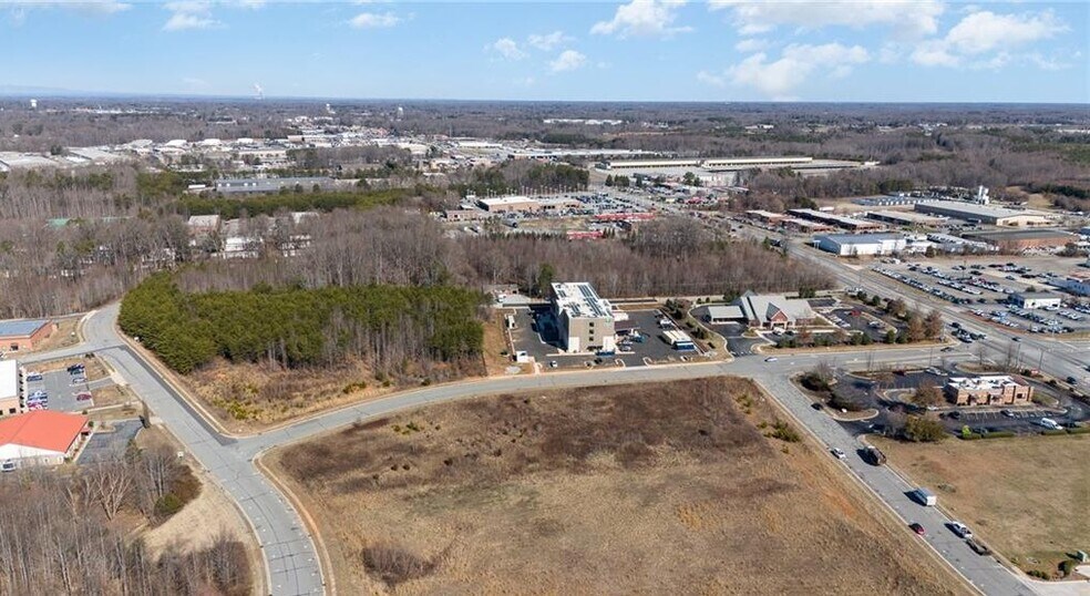 More Photos Of Hampton Plaza Rd, Kernersville Land For Sale